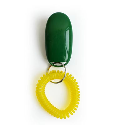Multi Color Interactive Pet Training Whistle High Tone Plastic Dog Whistle With Lanyard