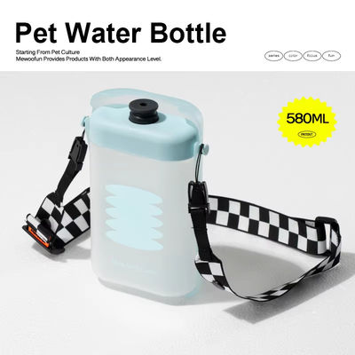 Large Capacity 580ML Dog Travel Water Bottle Portable Pet Drinking Water Bottle